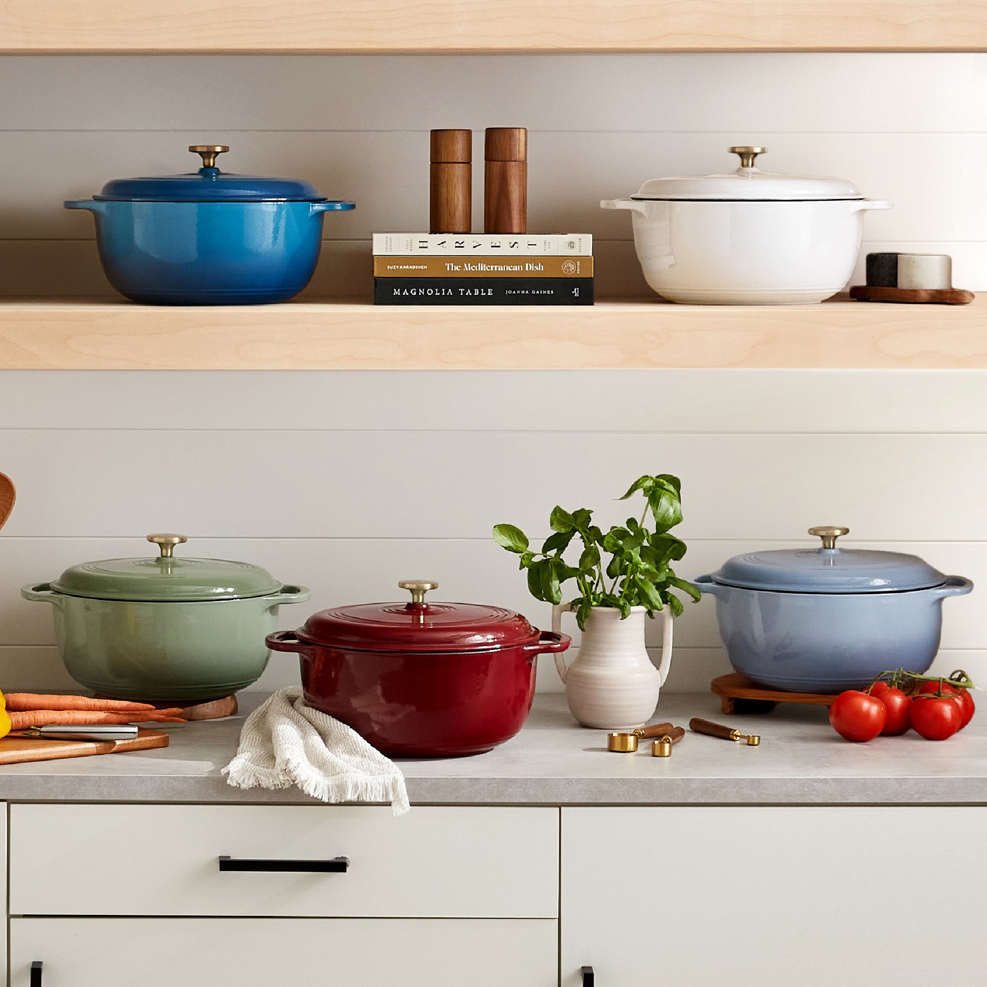 6-Piece Cast Iron Cookware Set Dutch Oven Skillet with Lid Grill Pan Press made for comfortable, organized home spaces